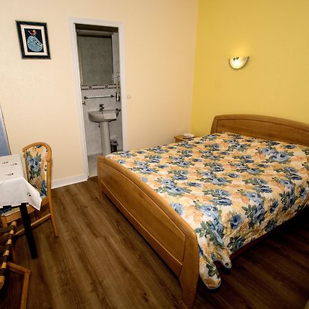 Hotel Le Plat D'Etain Brou Eksteriør billede